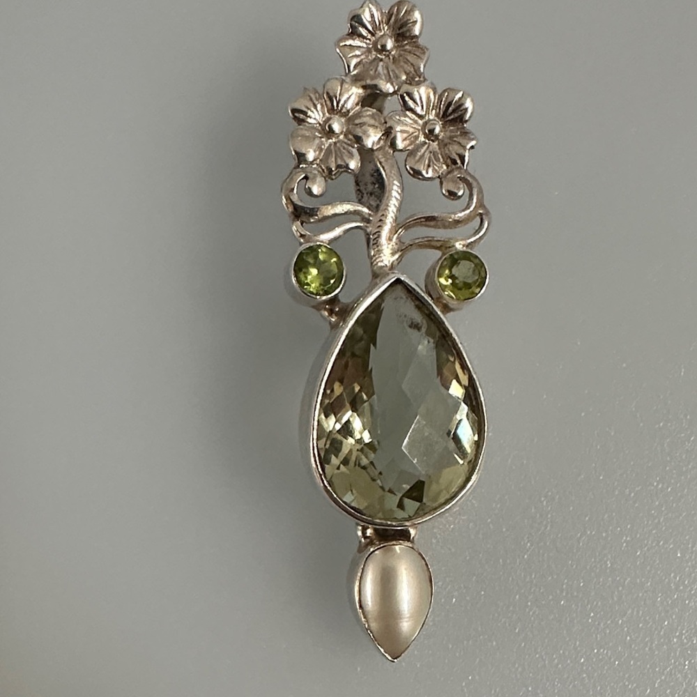 925 sterling silver Floral Green Citrine Gemstone Pendant
